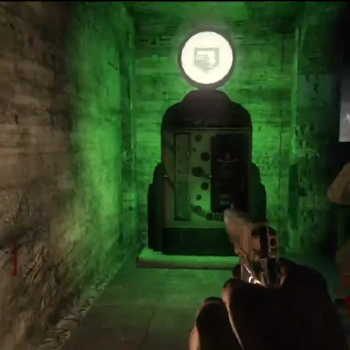 The Mule Kick machine lit green in a corner of the starting room in Nacht der Untoten, Call of Duty Black Ops Zombies